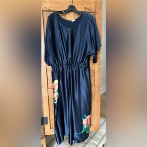 Stunning silk dress by warm, size 3(similar to medium) by WARM